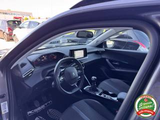 PEUGEOT 2008 usata, con Cruise Control