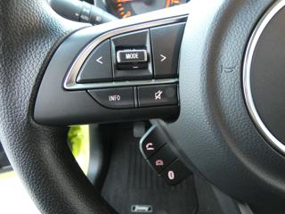 SUZUKI Jimny usata, con USB