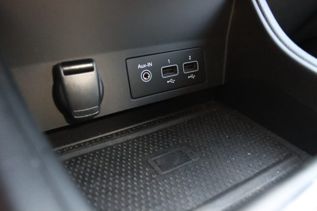 RENAULT Captur usata, con Telecamera per parcheggio assistito