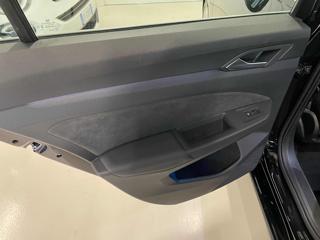 VOLKSWAGEN Golf usata, con Fari LED