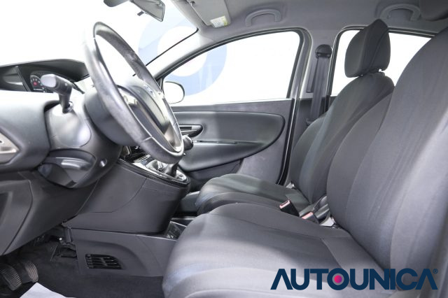 LANCIA Ypsilon usata, con Sensori di parcheggio posteriori