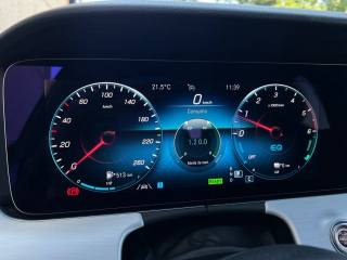 MERCEDES-BENZ E 300 usata, con Cruise Control