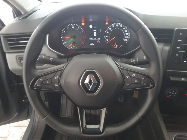RENAULT Clio usata, con Boardcomputer