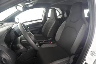 TOYOTA Aygo X usata 2