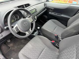 TOYOTA Yaris usata, con Alzacristalli elettrici