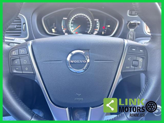 VOLVO V40 usata, con Volante in pelle
