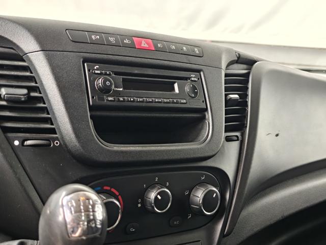 IVECO Daily usata, con USB