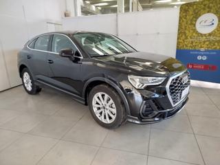 AUDI Q3 45 TFSI e S tronic Business Plus