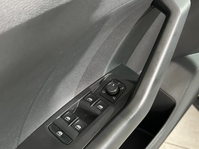 VOLKSWAGEN T-Cross usata, con Servosterzo