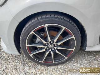 TOYOTA Yaris usata 24