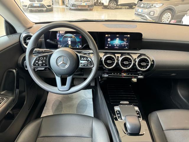 MERCEDES-BENZ CLA 180 usata, con Chiusura centralizzata