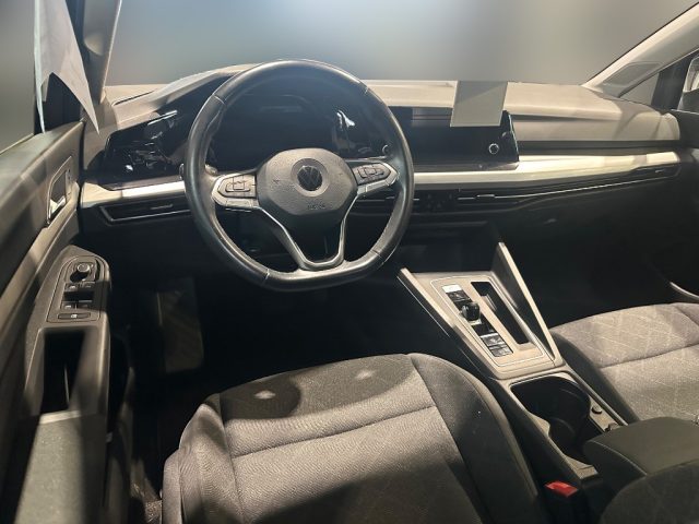 VOLKSWAGEN Golf usata, con Autoradio