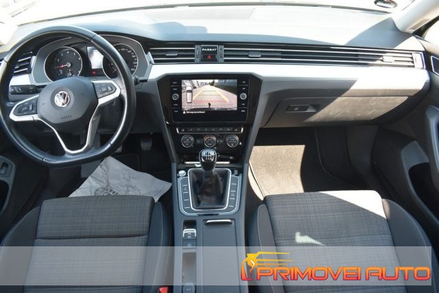 VOLKSWAGEN Passat Variant usata, con ABS