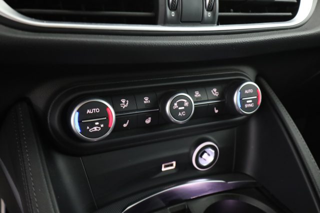 ALFA ROMEO Stelvio usata 11