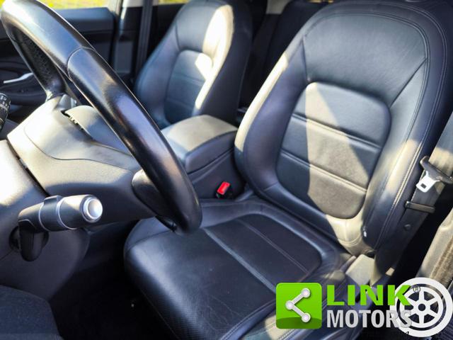 JAGUAR E-Pace usata, con Autoradio