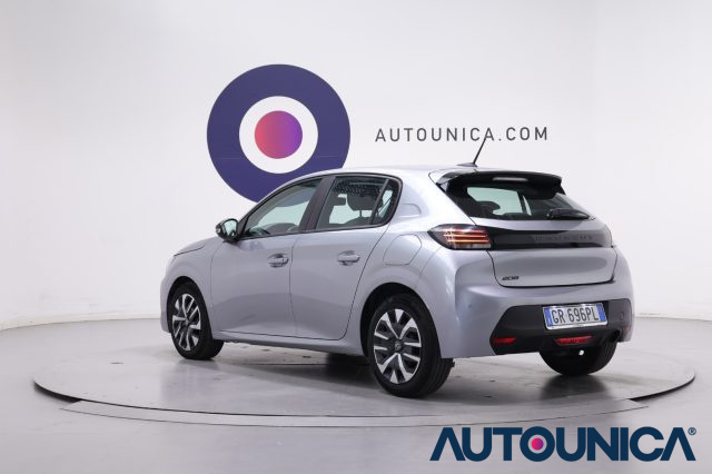 PEUGEOT 208 usata, con USB