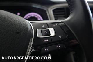 VOLKSWAGEN T-Roc usata, con USB