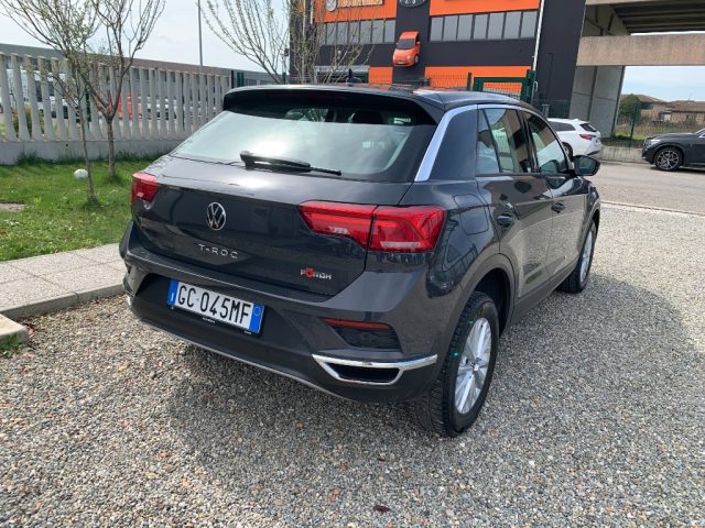 VOLKSWAGEN T-Roc usata, con Alzacristalli elettrici