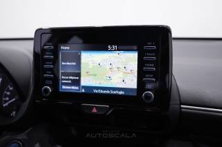 TOYOTA Yaris usata, con USB