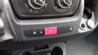 PEUGEOT Boxer usata 21