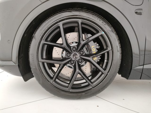 LOTUS Eletre usata, con Cerchi in lega