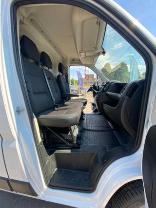 PEUGEOT Boxer usata, con Park Distance Control