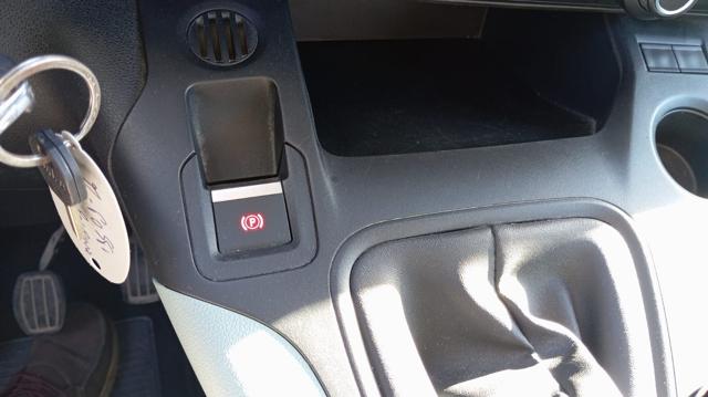 CITROEN Berlingo usata, con Freno di stazionamento elettrico