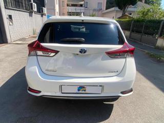 TOYOTA Auris usata 4