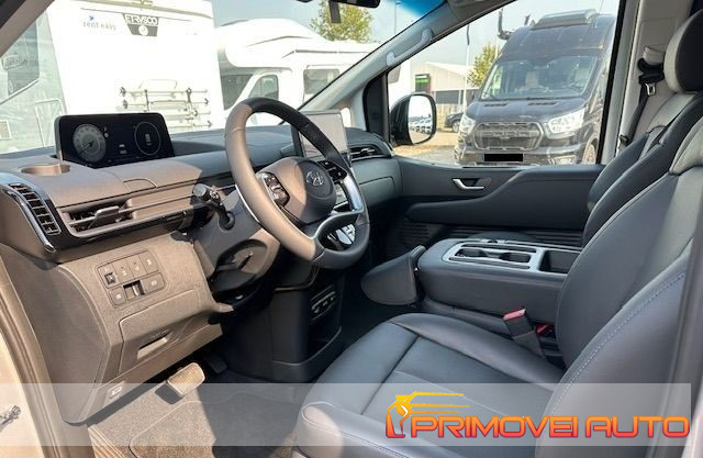 HYUNDAI Staria usata, con ABS