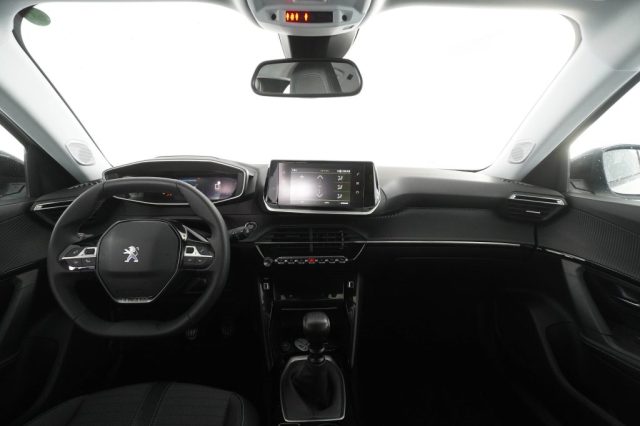 PEUGEOT 2008 usata 10