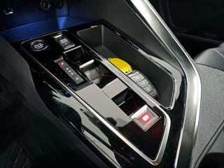 PEUGEOT 3008 usata, con Fendinebbia