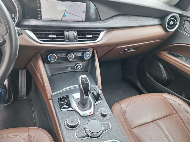 ALFA ROMEO Stelvio usata, con Interni in pelle