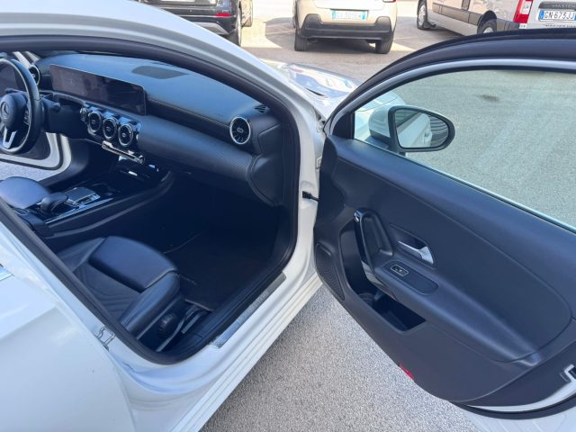 MERCEDES-BENZ A 180 usata, con Volante in pelle