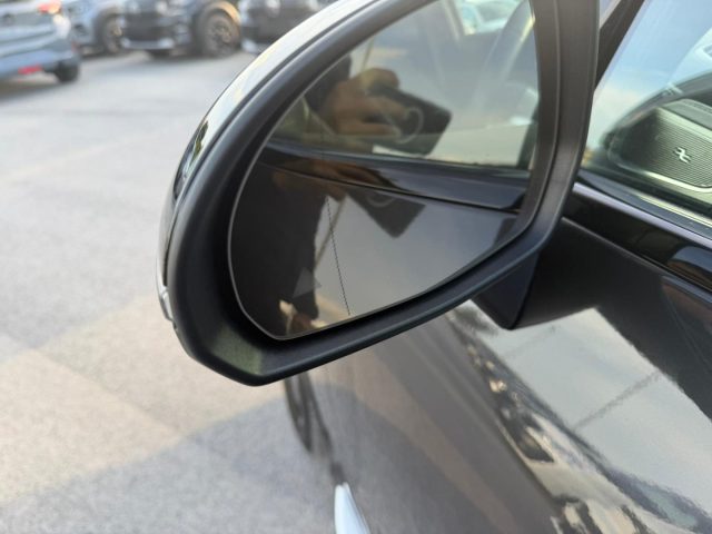 MERCEDES-BENZ GLC 300 usata, con Sistema di navigazione