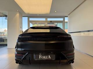LAMBORGHINI Urus usata, con Servosterzo