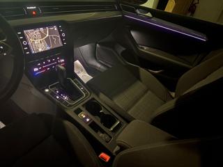 VOLKSWAGEN Passat Variant usata, con Servosterzo