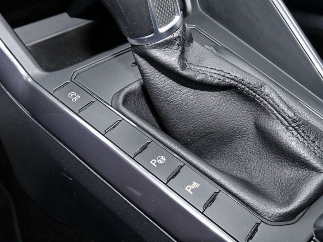 VOLKSWAGEN Polo usata, con Cruise Control