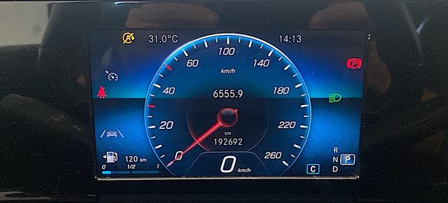 MERCEDES-BENZ B 180 usata, con Portellone posteriore elettrico