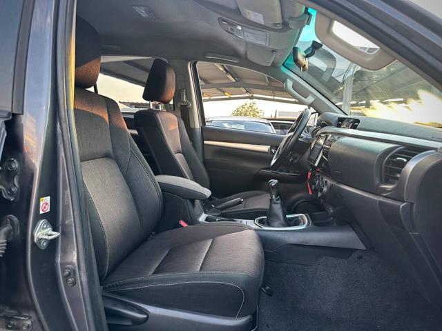 TOYOTA Hilux usata, con Airbag testa