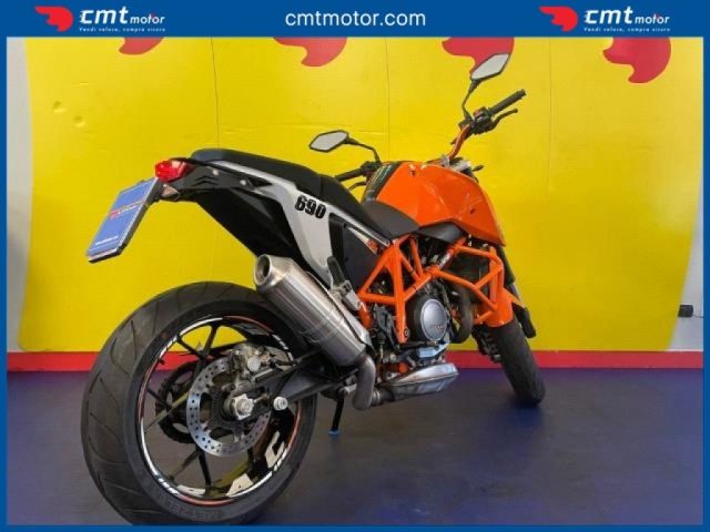 KTM 690 Duke usata 3