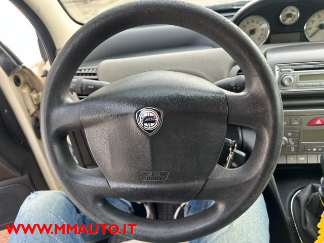LANCIA Ypsilon usata, con Lettore CD