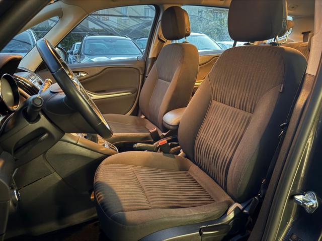 OPEL Zafira Tourer usata, con Climatizzatore