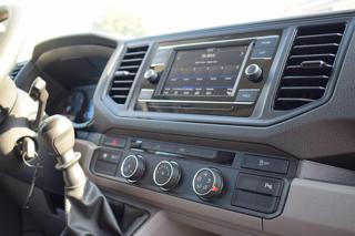 VOLKSWAGEN Crafter usata, con USB