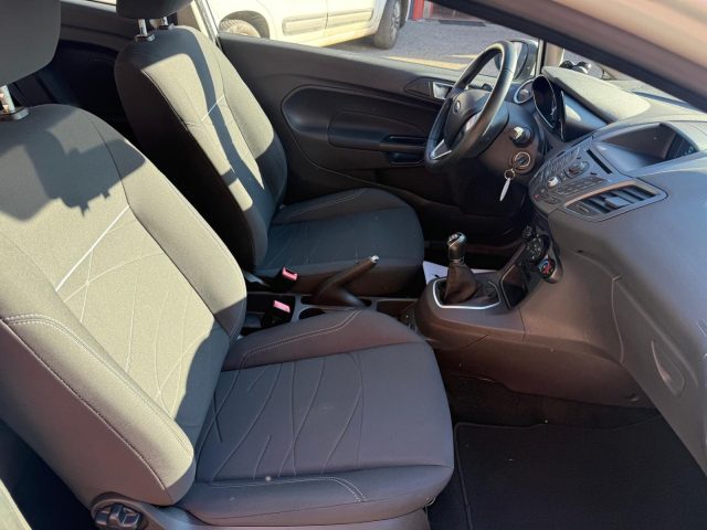 FORD Fiesta usata, con ESP