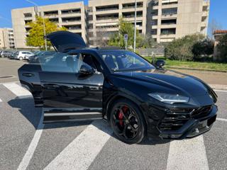 LAMBORGHINI Urus usata, con Servosterzo