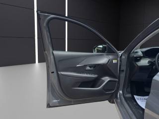 PEUGEOT 208 usata, con USB