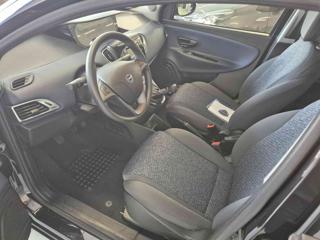 LANCIA Ypsilon usata, con USB