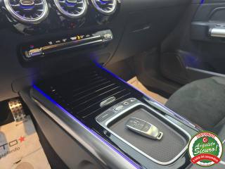 MERCEDES-BENZ GLA 200 usata, con Volante in pelle