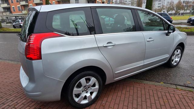 PEUGEOT 5008 usata, con Chiusura centralizzata