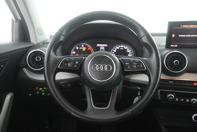 AUDI Q2 usata 10